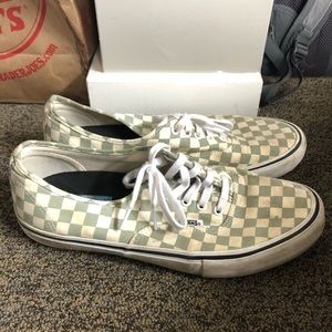 vans era plimsolls in green plaid check